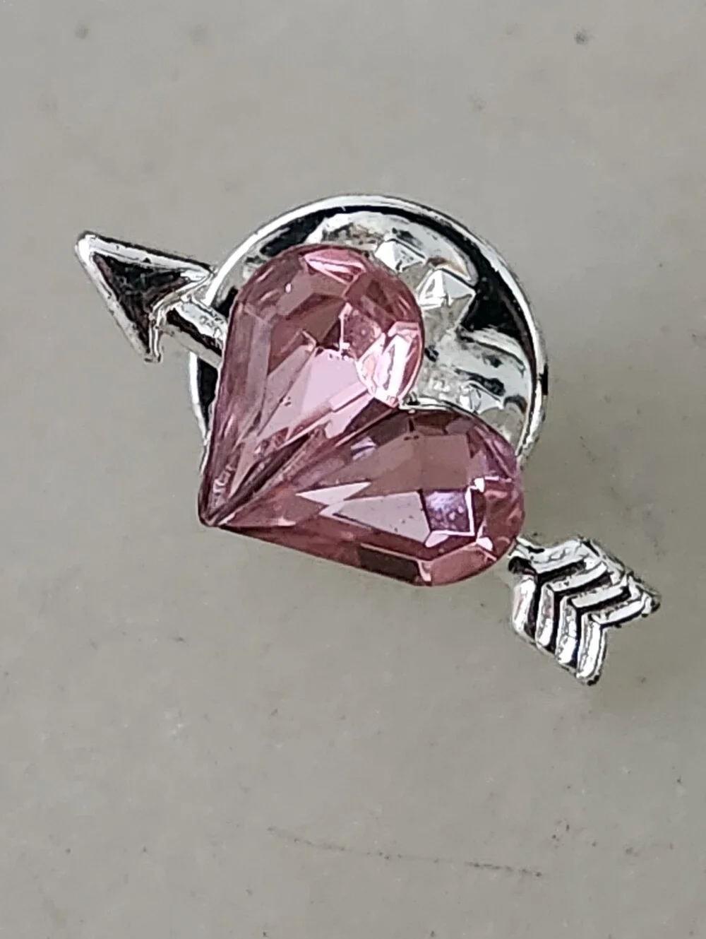 Vtg Avon Pink Heart Arrow Pin Brooch - Silver Tone